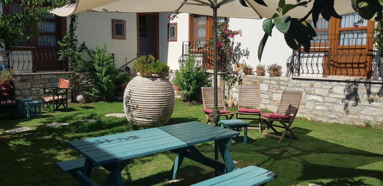 Sezgin Boutique Hotel Kuşadası Ngoại thất bức ảnh