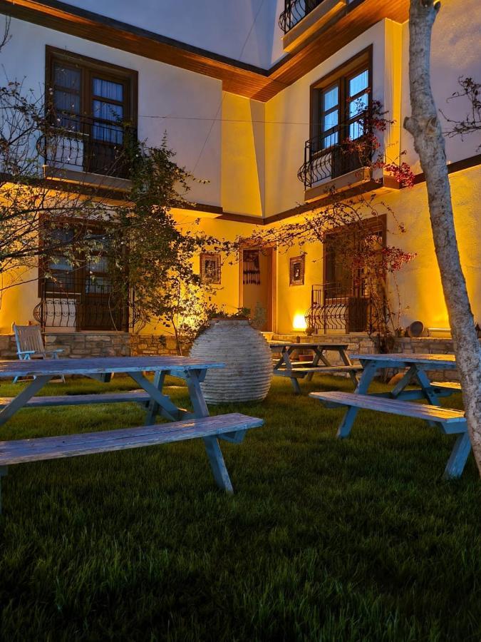 Sezgin Boutique Hotel Kuşadası Ngoại thất bức ảnh