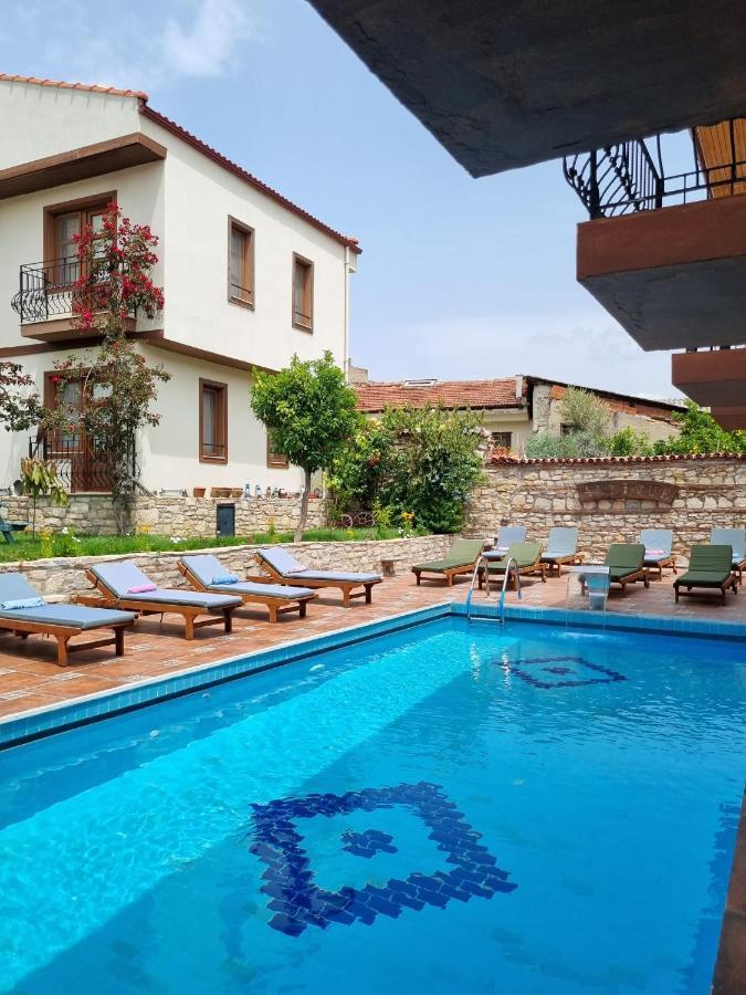 Sezgin Boutique Hotel Kuşadası Ngoại thất bức ảnh