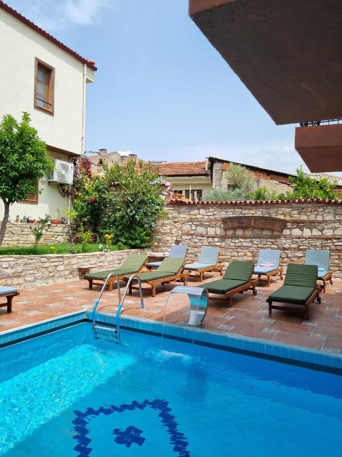 Sezgin Boutique Hotel Kuşadası Ngoại thất bức ảnh