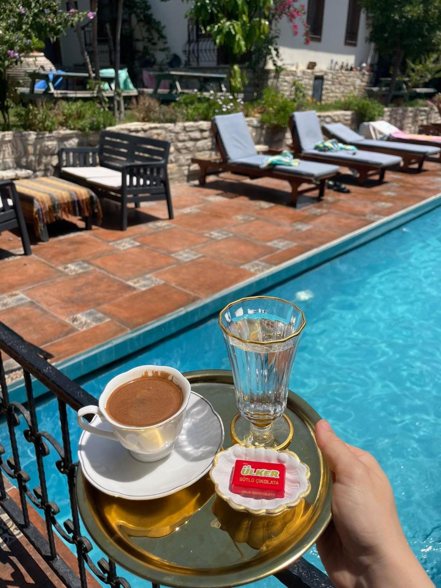 Sezgin Boutique Hotel Kuşadası Ngoại thất bức ảnh