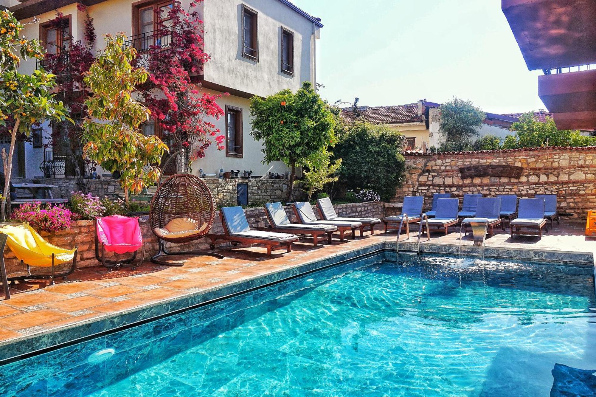 Sezgin Boutique Hotel Kuşadası Ngoại thất bức ảnh